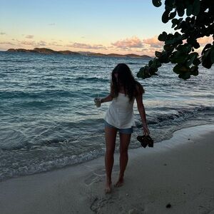 Meet your Posher, Genevieve